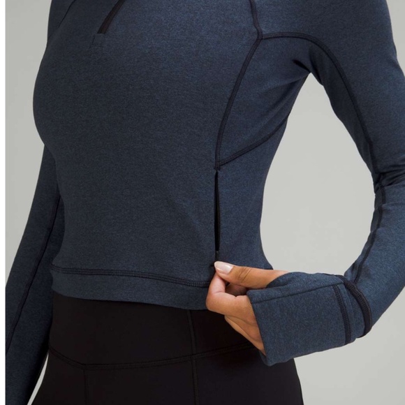 Lululemon Rulu Cropped Half-Zip (M) (Heathered True Navy / Black) (2022) - Picture 4 of 8